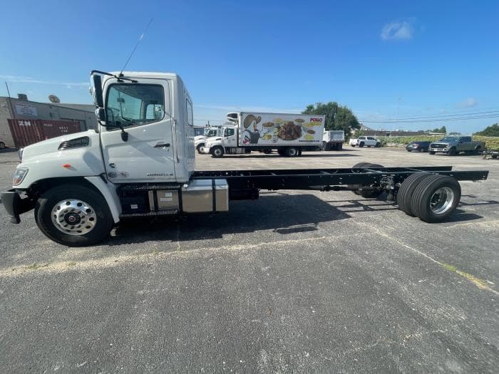2025 Hino L6 in Dallas, TX — photo 5