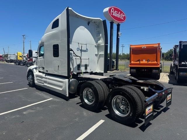 2026 Peterbilt 579 — photo 4