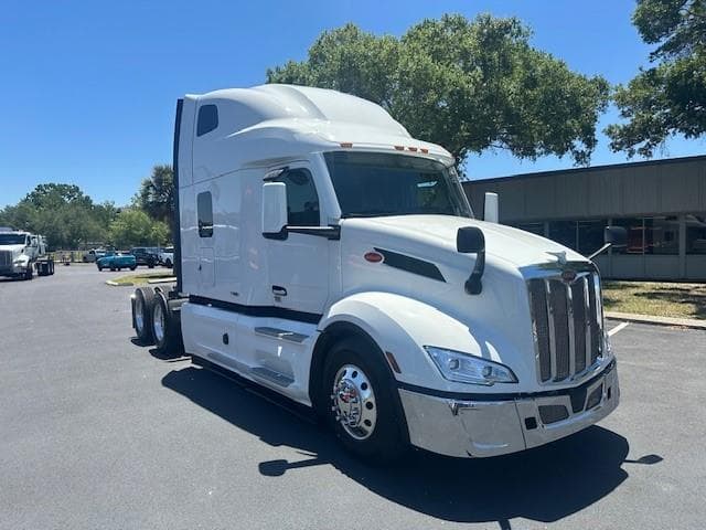 2026 Peterbilt 579 — photo 8