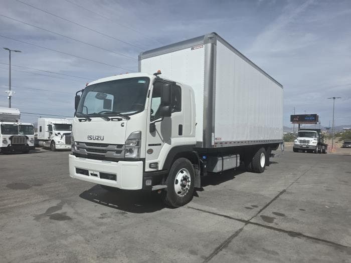 2026 Isuzu FTR — photo 3