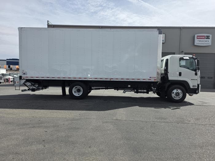 2026 Isuzu FTR — photo 6