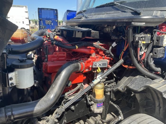 2022 International LT — photo 11