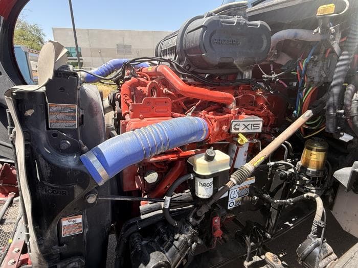 2022 Peterbilt 579 — photo 10