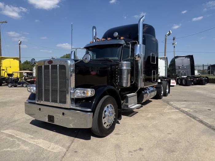 2022 Peterbilt 389 — photo 19