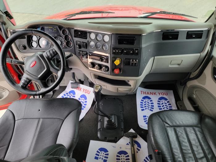 2019 Peterbilt 579 — photo 22