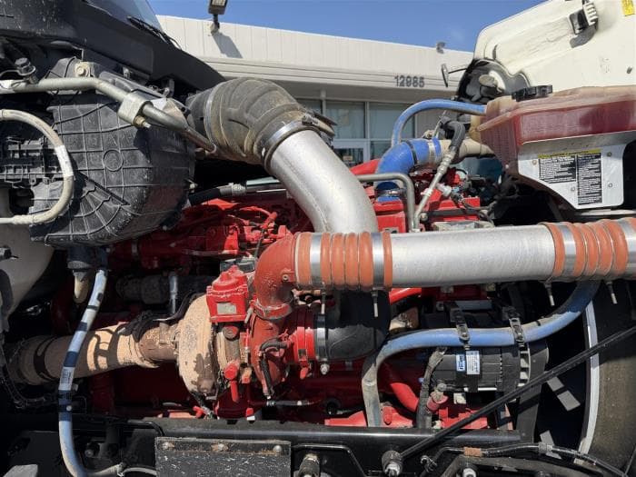 2021 Peterbilt 567 — photo 14