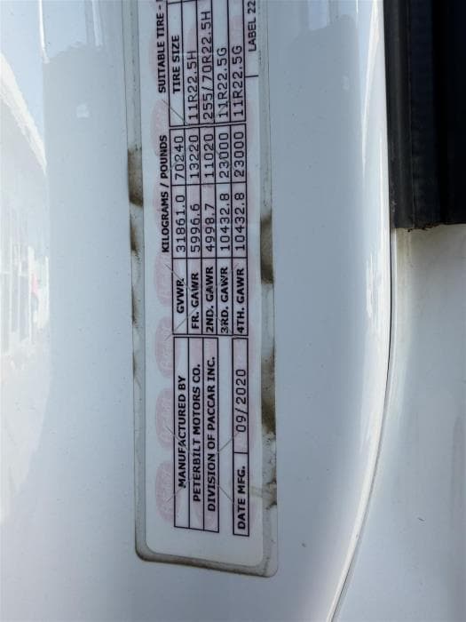 2021 Peterbilt 567 — photo 29