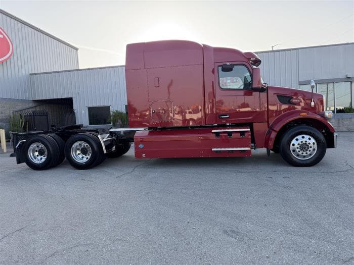 2024 Peterbilt 567 in Los Angeles, CA — photo 5