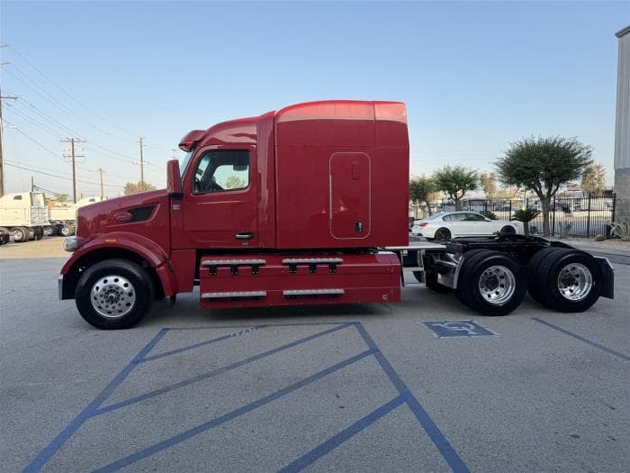 2024 Peterbilt 567 in Los Angeles, CA — photo 9