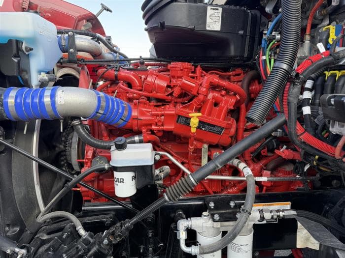 2024 Peterbilt 567 in Los Angeles, CA — photo 16