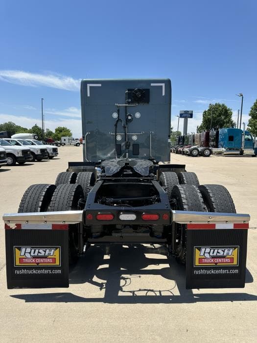 2025 Peterbilt 589 — photo 5