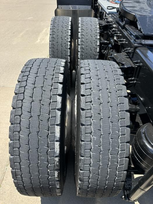 2025 Peterbilt 589 — photo 21