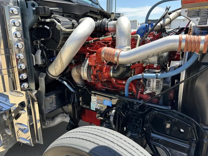 2025 Peterbilt 589 — photo 19