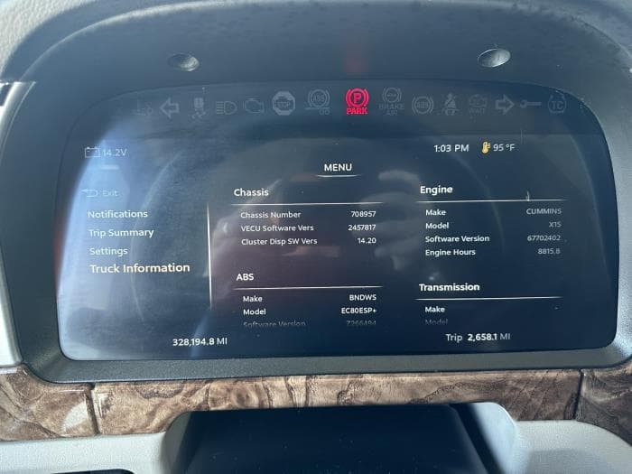 2025 Peterbilt 589 — photo 23