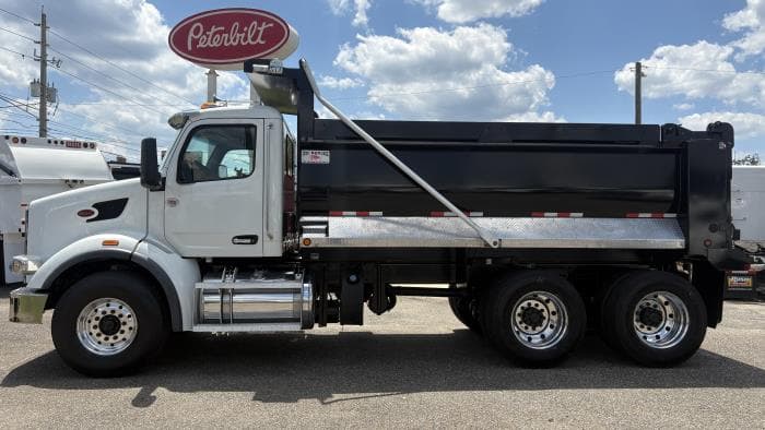 2025 Peterbilt 567 — photo 3