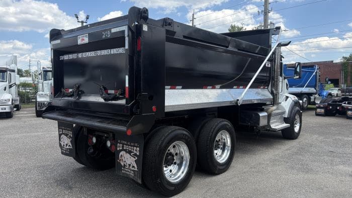 2025 Peterbilt 567 — photo 6
