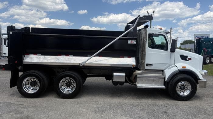 2025 Peterbilt 567 — photo 7
