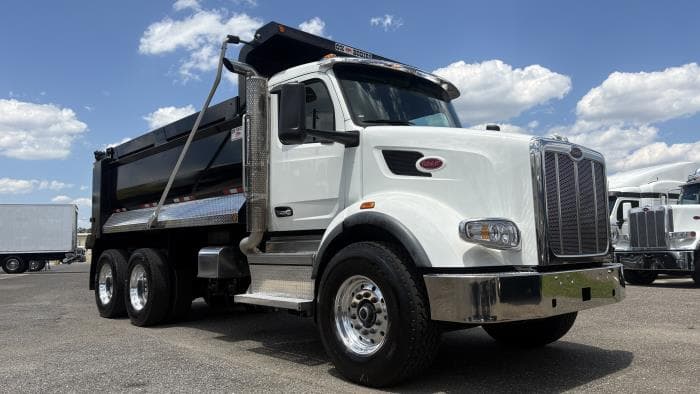 2025 Peterbilt 567 — photo 8