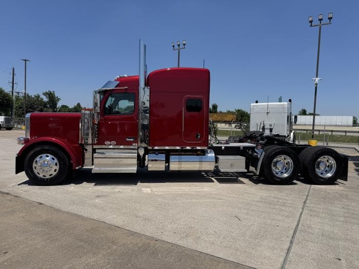2027 Peterbilt 589 in Houston, TX — photo 5