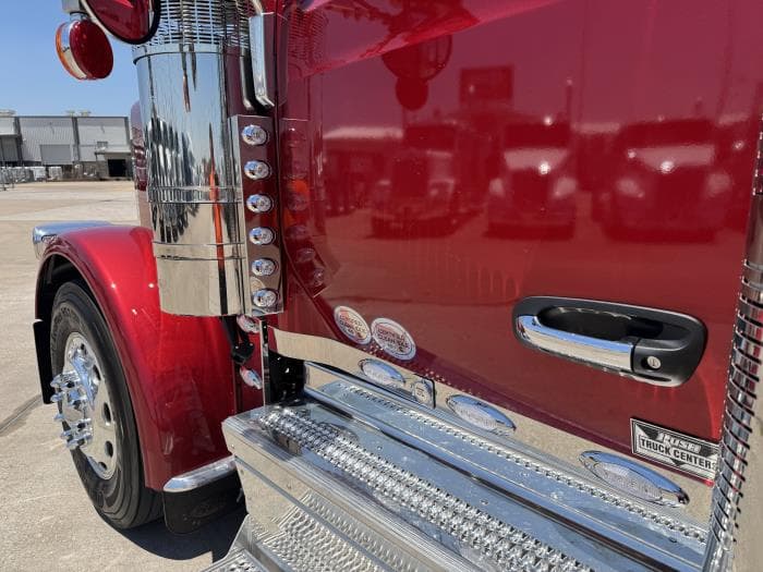 2027 Peterbilt 589 in Houston, TX — photo 12