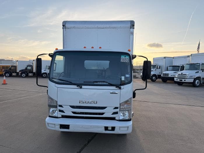 2022 Isuzu NRR — photo 3