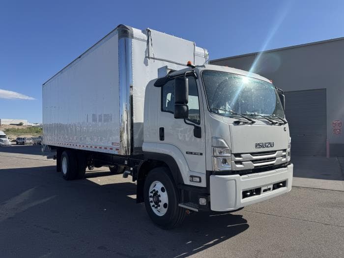 2026 Isuzu FTR — photo 4