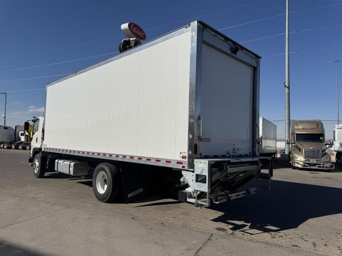 2026 Isuzu FTR — photo 8