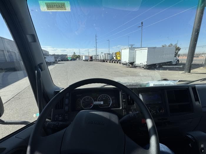2026 Isuzu FTR — photo 11