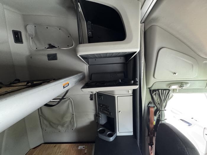 2021 Peterbilt 579 — photo 18