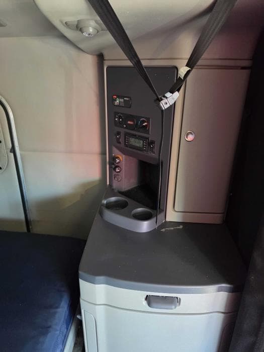 2022 Peterbilt 579 — photo 9