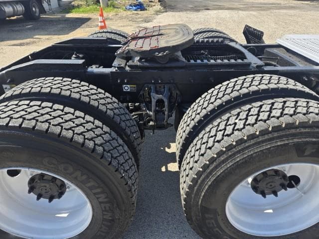 2018 Peterbilt 579 — photo 15