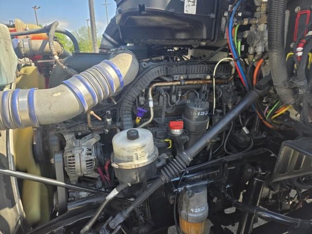 2018 Peterbilt 579 — photo 19