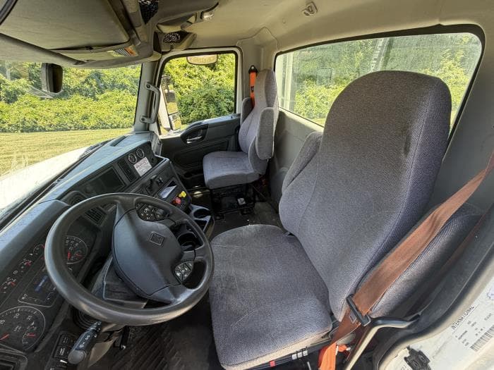 2023 International LT — photo 15