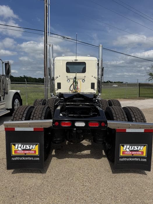 2027 Peterbilt 589 in Sealy, TX — photo 4