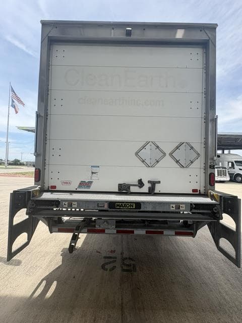 2020 Peterbilt 337 — photo 5