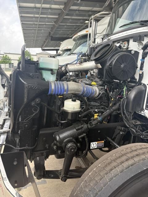 2021 Peterbilt 337 — photo 10