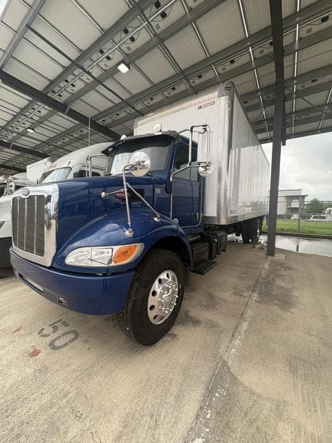 2020 Peterbilt 337