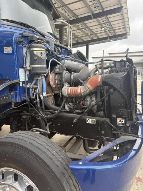 2020 Peterbilt 337 — photo 9