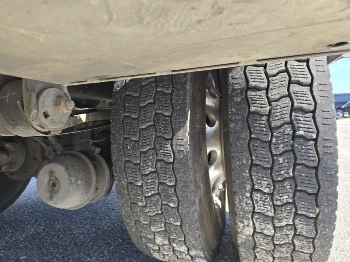2018 Hino 268 — photo 39