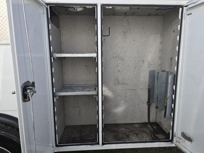 2018 Hino 268 — photo 28