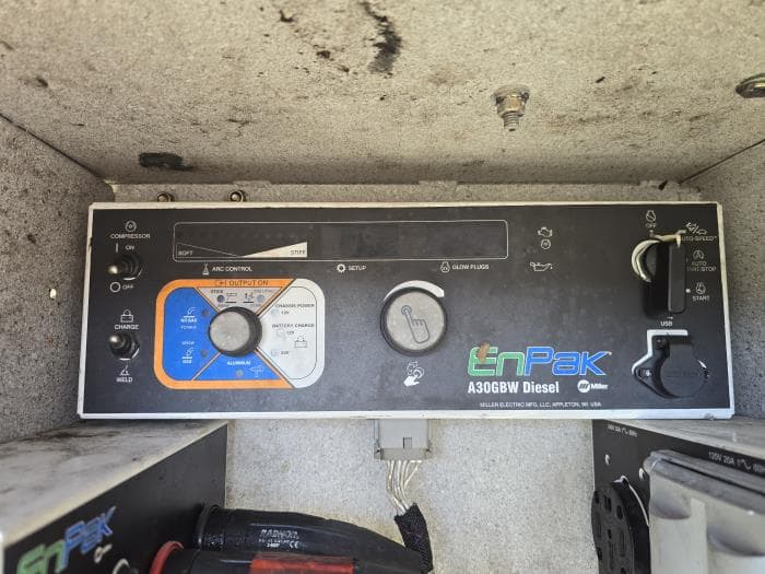 2018 Hino 268 — photo 23