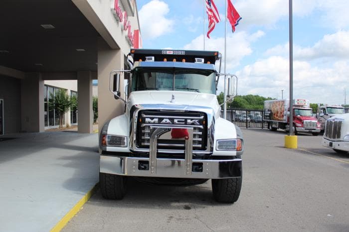 2025 Mack — photo 3