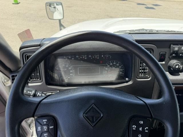 2020 International MV — photo 10