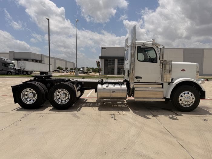 2027 Peterbilt 589 — photo 5