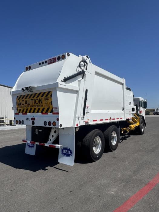 2026 Peterbilt 520 — photo 7