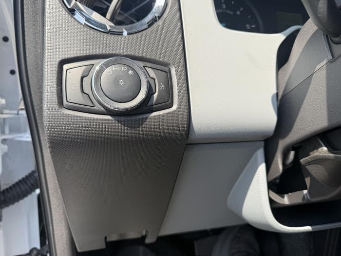 2027 Ford F-750 — photo 25