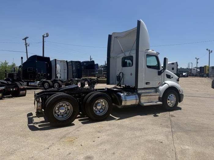 2020 Peterbilt 579 — photo 23