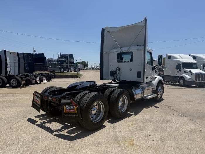 2020 Peterbilt 579 — photo 25