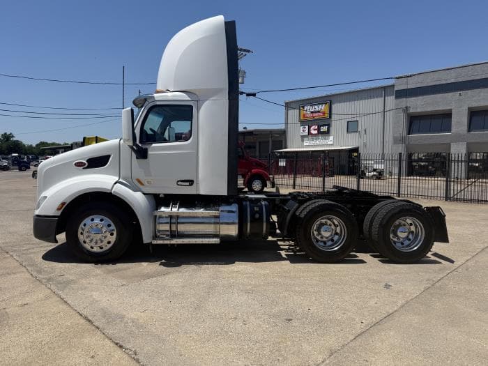 2020 Peterbilt 579 — photo 33