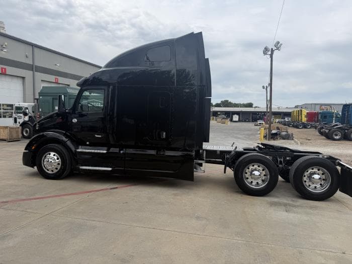 2022 Peterbilt 579 — photo 44